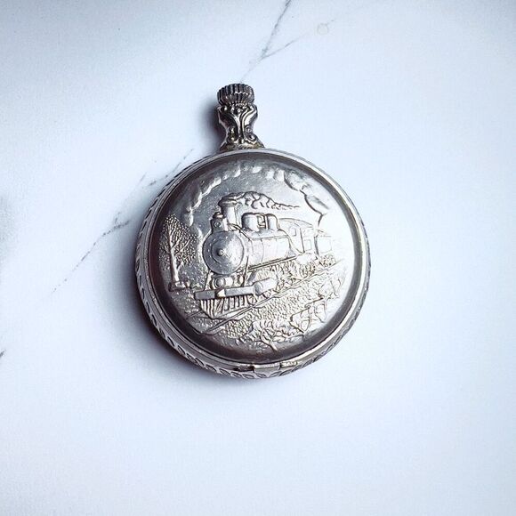 Vintage Westclox Ornate 1950’s Silver Manual Pocket Watch - Unisex - Picture 1 of 9